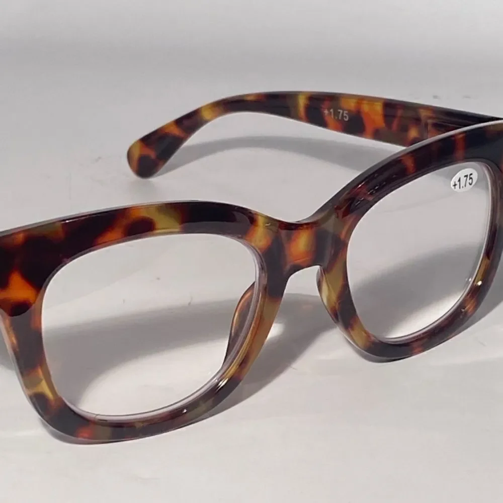 1138 Mona Reading Glasses 1.75 Sq Eyeglasses Tortoise Frames Readers NWT